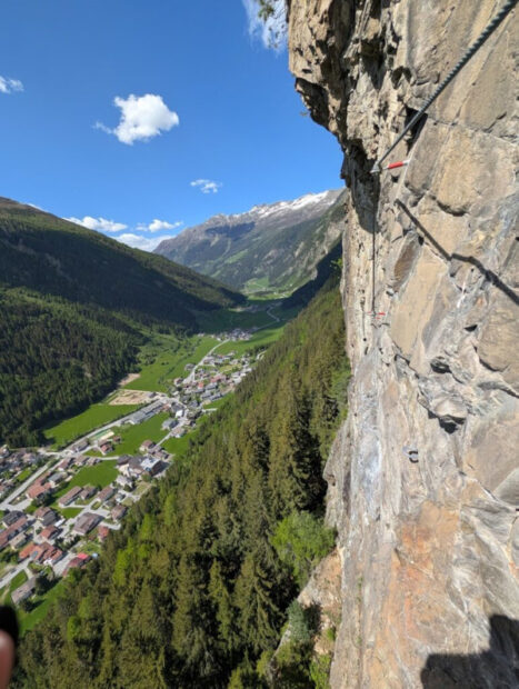 Seitwand Klettersteig Feichten